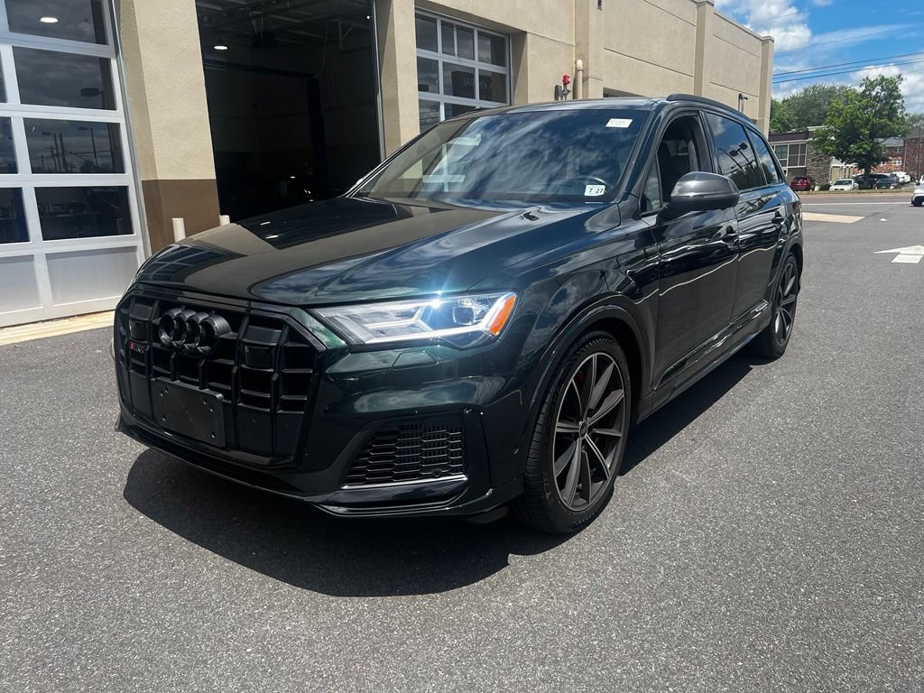 Used 2022 Audi SQ7 Prestige AWD/4WD image 2