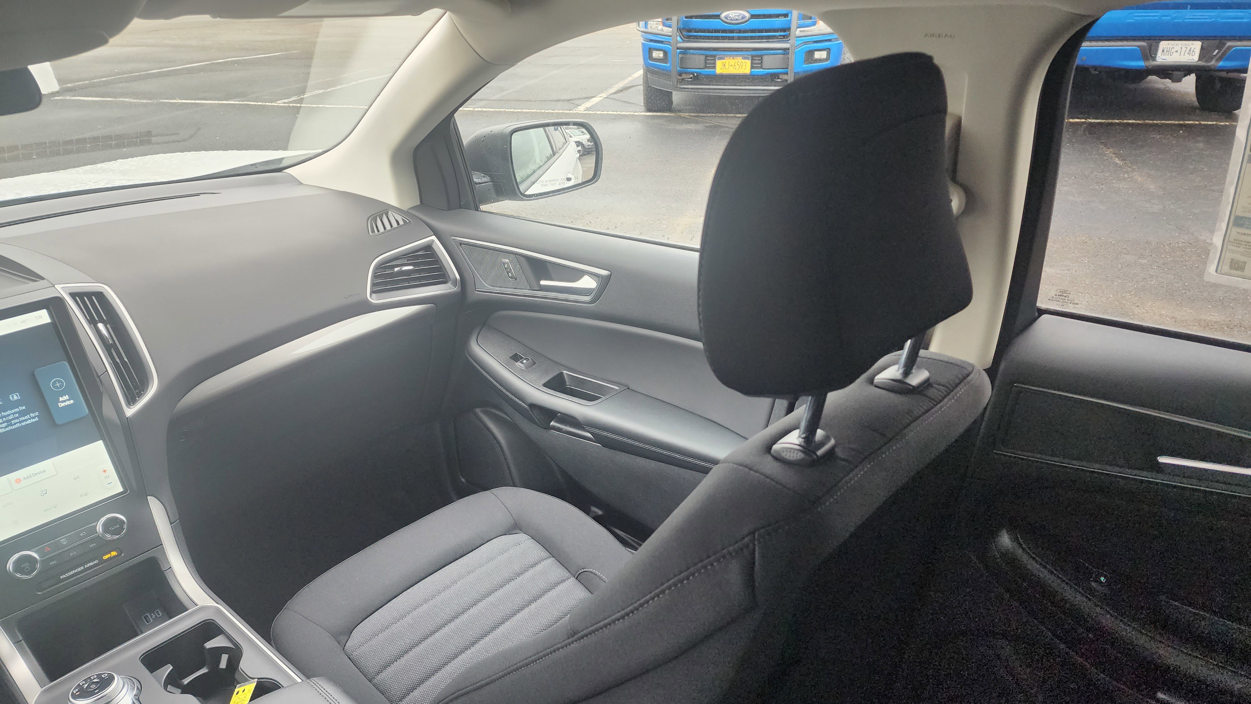 Used 2024 Ford Edge SE AWD/4WD image 21