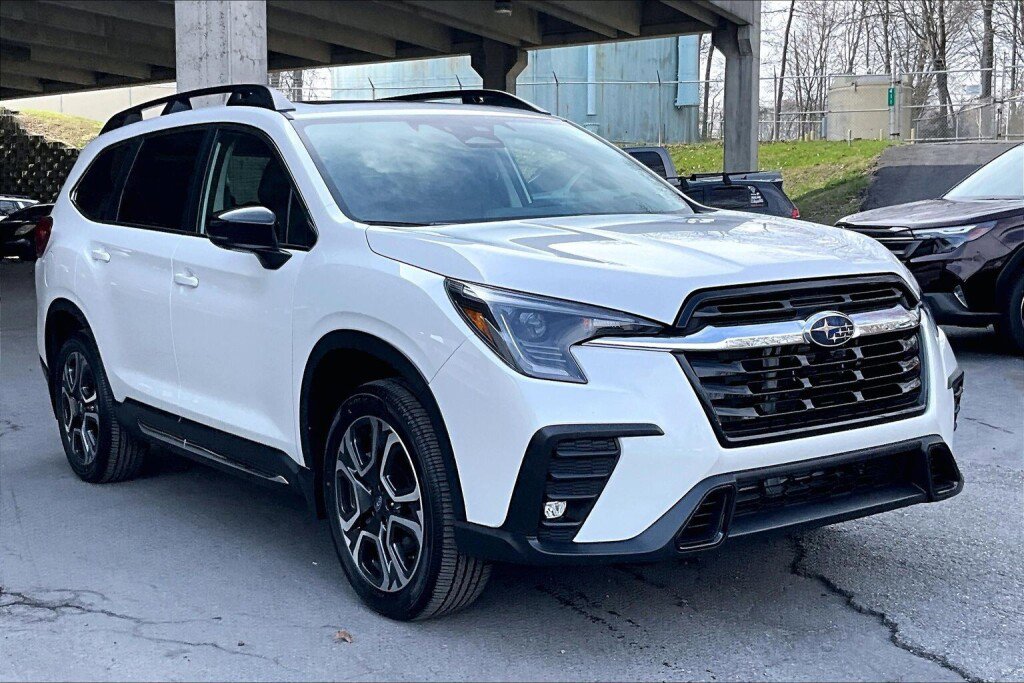 New 2026 Subaru Ascent Limited AWD/4WD image 10