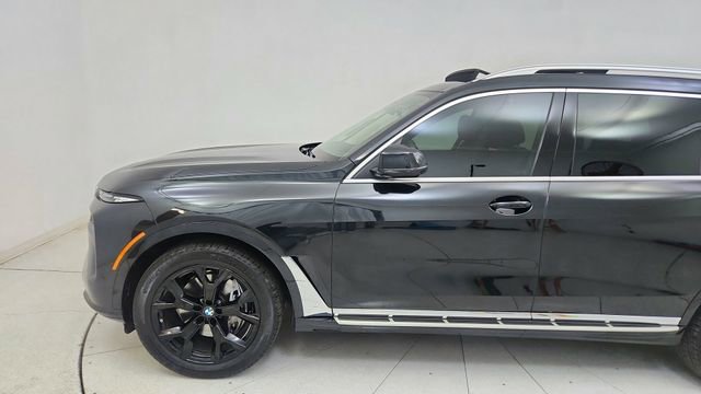 Used 2026 BMW X7 xDrive40i image 4