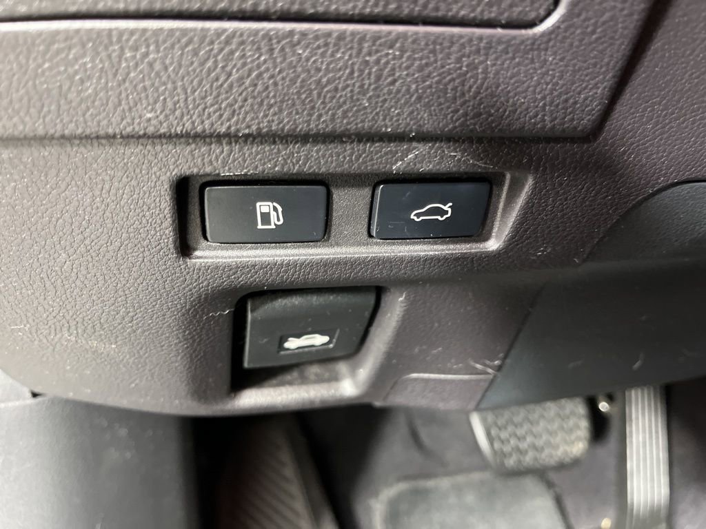 Used 2020 Lexus ES 300h w/ Premium Package image 27