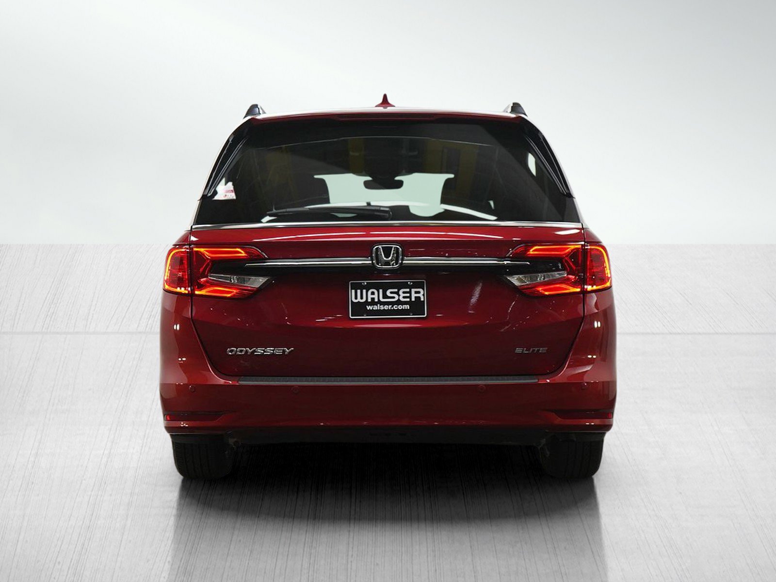 Used 2023 Honda Odyssey Elite image 4