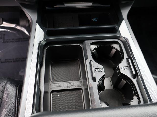 Certified 2025 Ford F350 Lariat w/ Chrome Package image 26