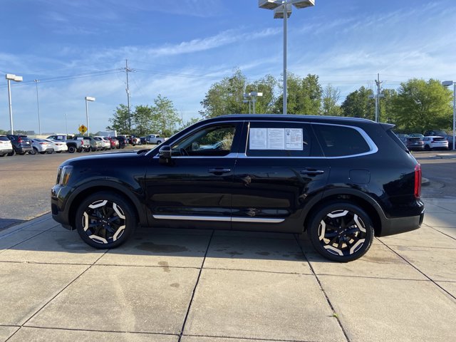 Used 2025 Kia Telluride S image 13
