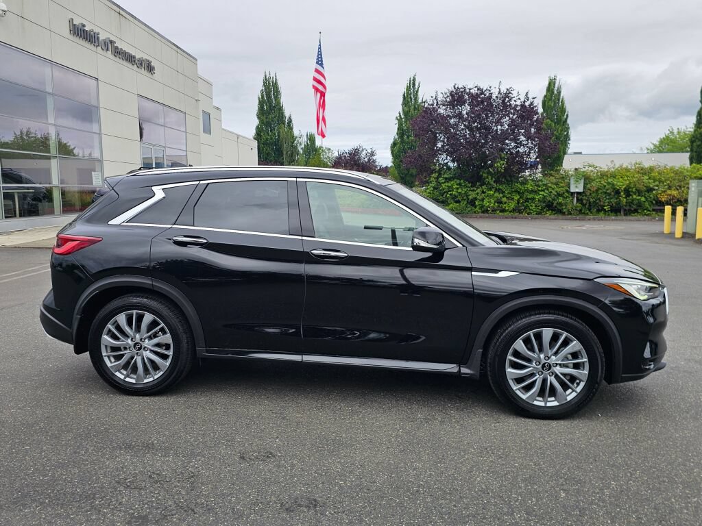 Used 2024 INFINITI QX50 Luxe AWD/4WD image 8