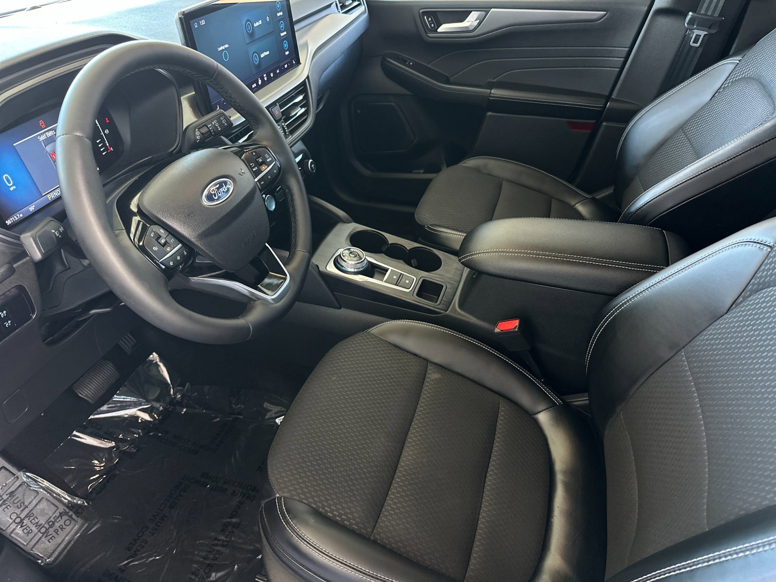 Used 2023 Ford Escape SE image 9