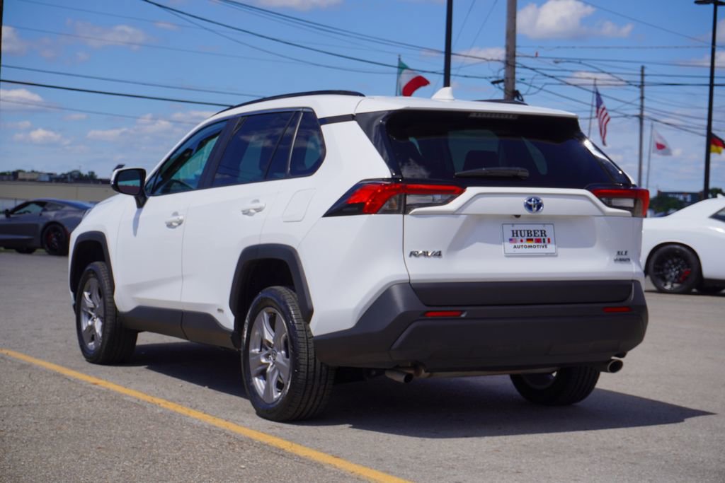 Used 2023 Toyota RAV4 XLE image 5