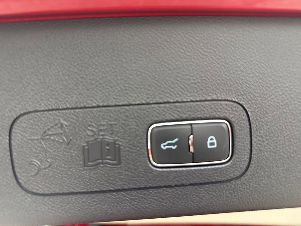 Used 2025 Lincoln Aviator Reserve w/ Equipment Group 201A image 24