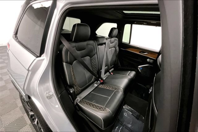Used 2022 Jeep Grand Cherokee Summit AWD/4WD image 26