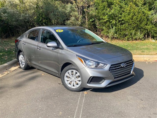 Used 2022 Hyundai Accent SE