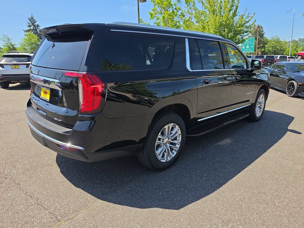 Certified 2024 GMC Yukon XL SLT w/ SLT Luxury Package AWD/4WD image 6