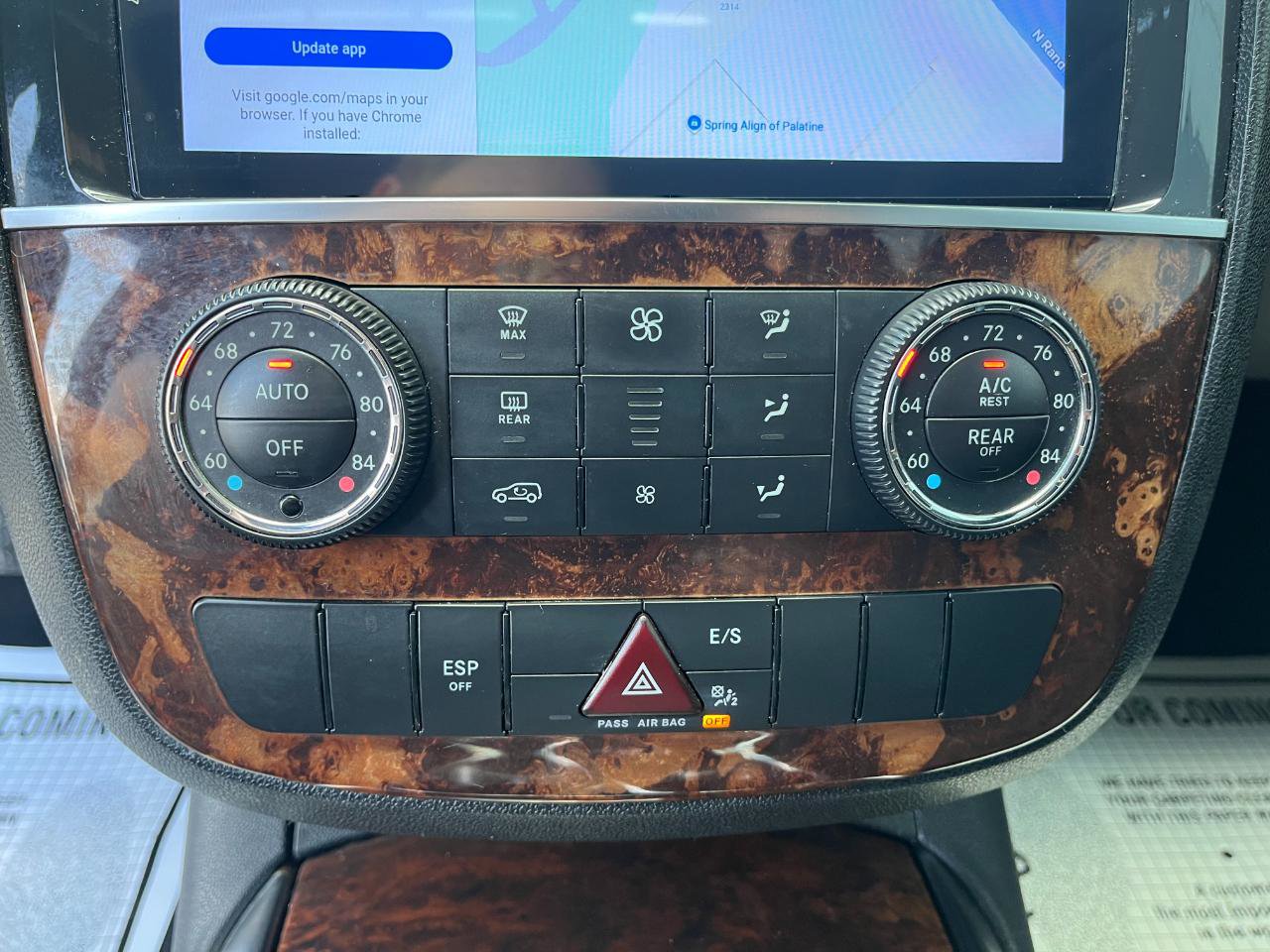 Used 2011 Mercedes-Benz R 350 BlueTEC 4MATIC image 28