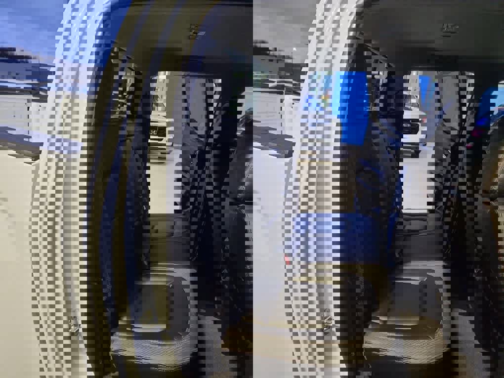 Used 2022 GMC Canyon AT4 w/ Trailering Package image 13