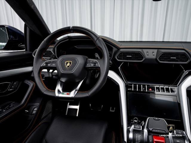 Used 2020 Lamborghini Urus AWD/4WD image 33