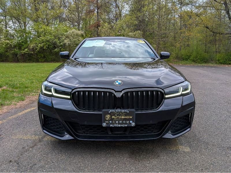 Used 2022 BMW 530i xDrive w/ M Sport Package AWD/4WD image 2