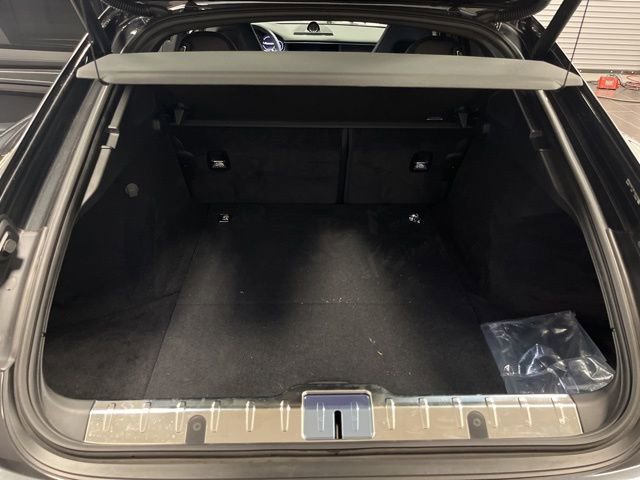 Used 2023 Porsche Panamera image 23