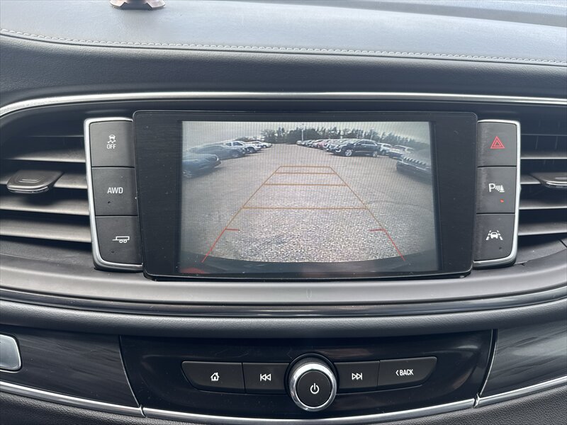 Used 2018 Buick Enclave Premium w/ Trailering Package AWD/4WD image 17