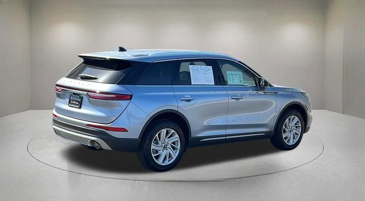 Certified 2022 Lincoln Corsair FWD image 5
