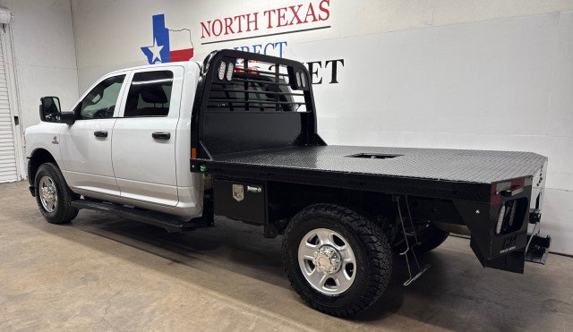 Used 2024 RAM 2500 Tradesman w/ Chrome Appearance Group AWD/4WD image 9