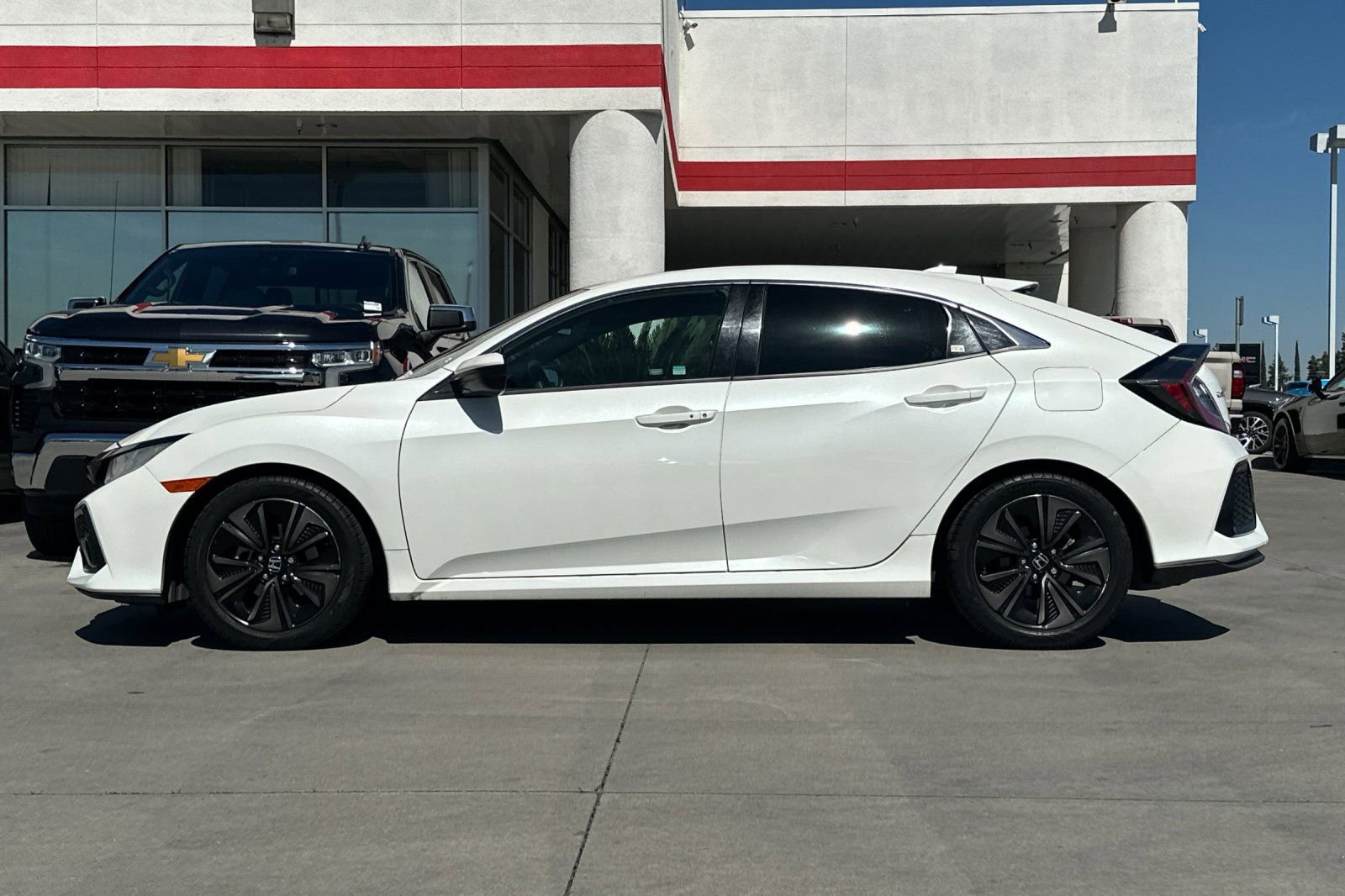 Used 2019 Honda Civic EX image 3