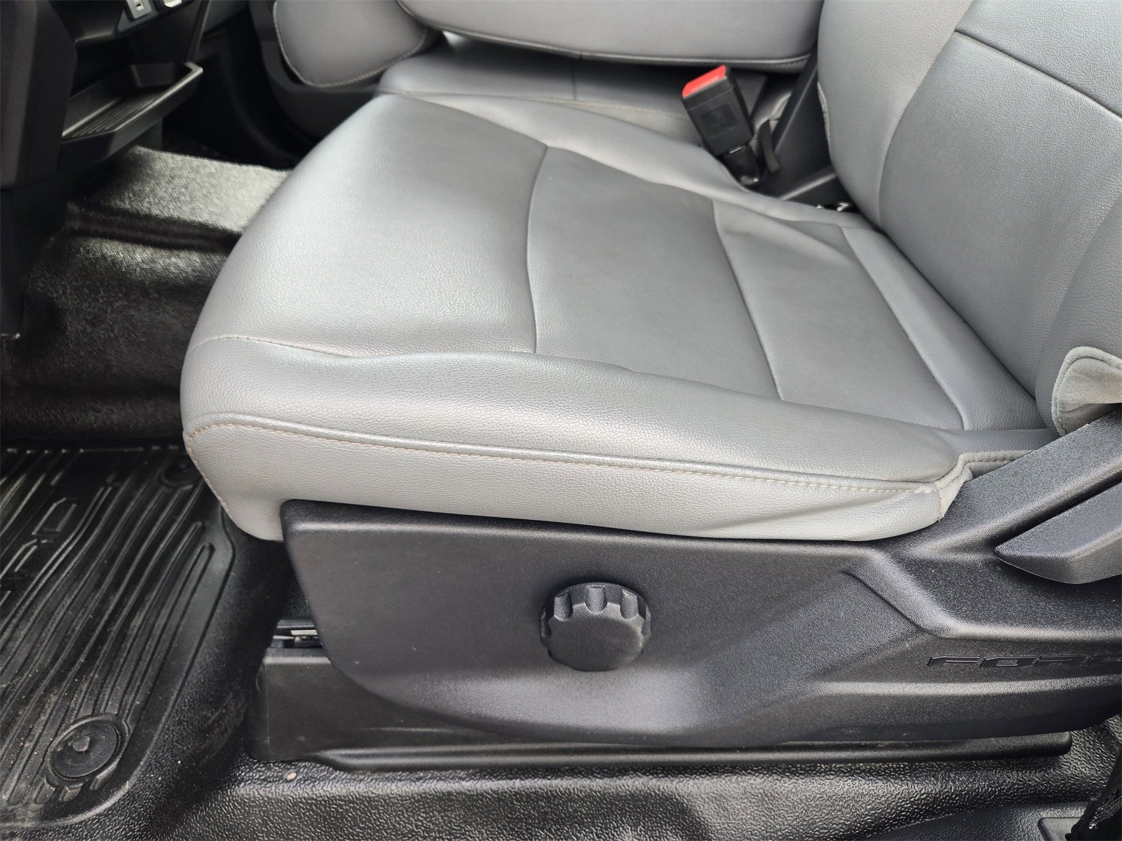 Used 2023 Ford F350 XL image 21