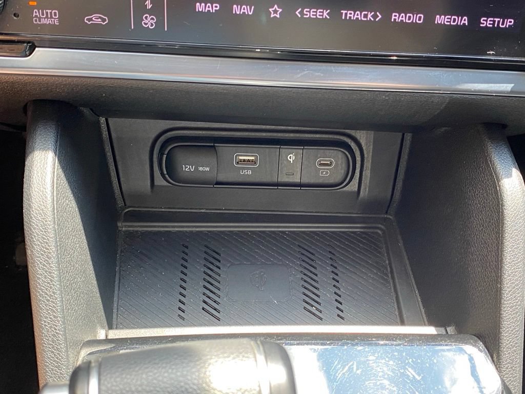 Used 2025 Kia Sportage EX FWD image 23