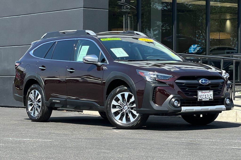Used 2023 Subaru Outback Touring XT image 3