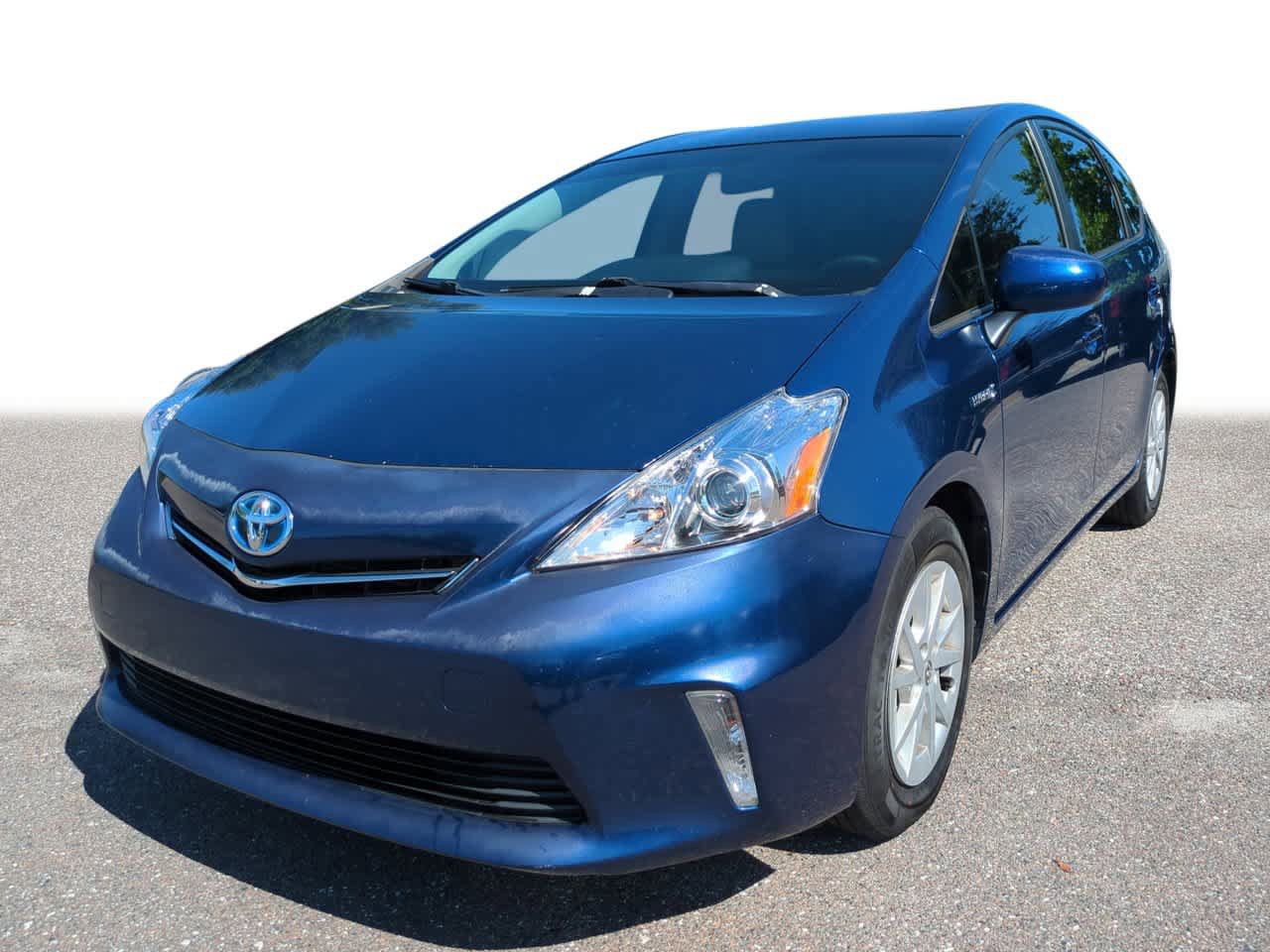 Used 2014 Toyota Prius V Three FWD image 1