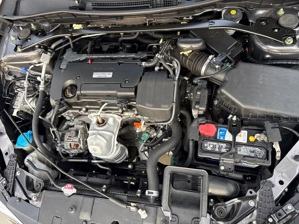 Used 2017 Honda Accord Sport image 28