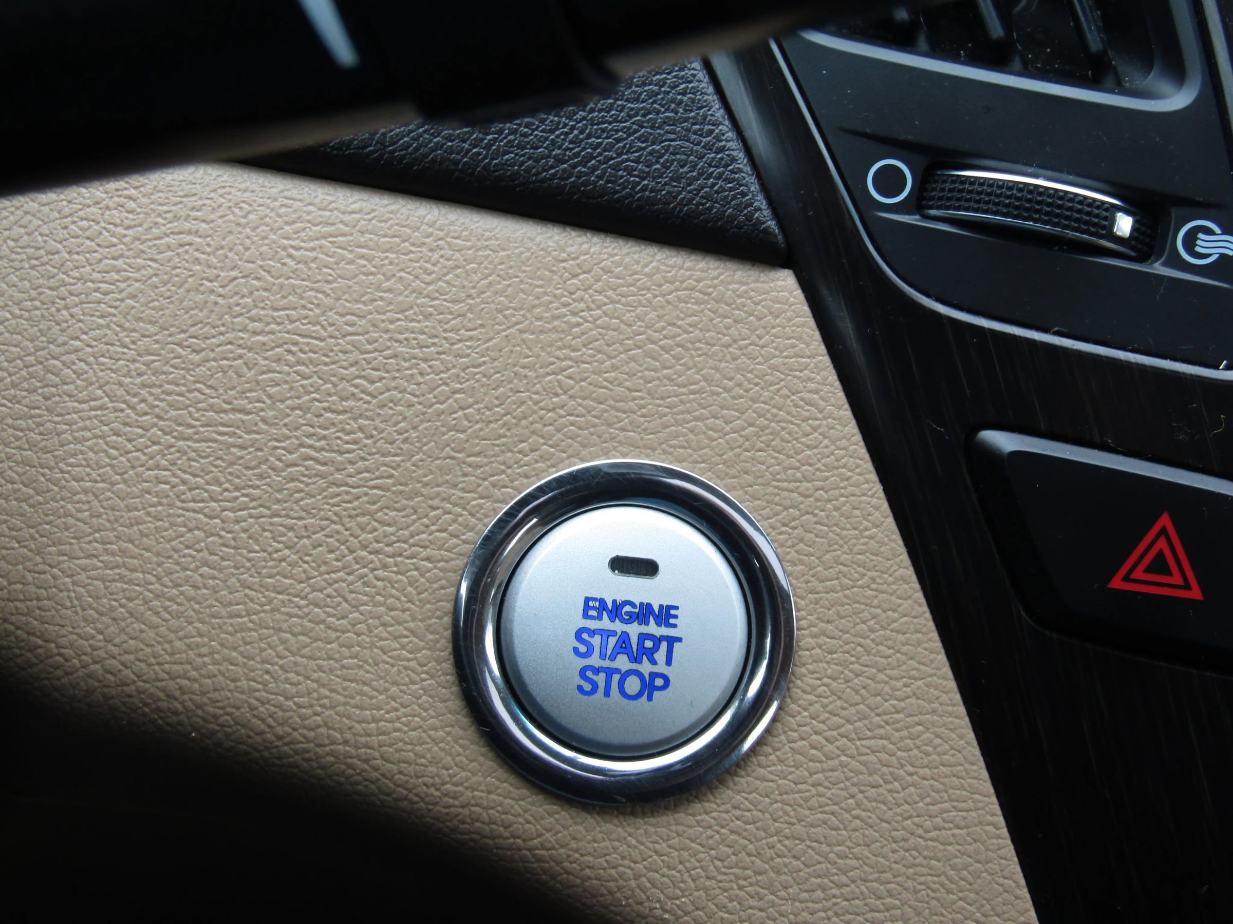 Used 2013 Hyundai Sonata Limited image 25