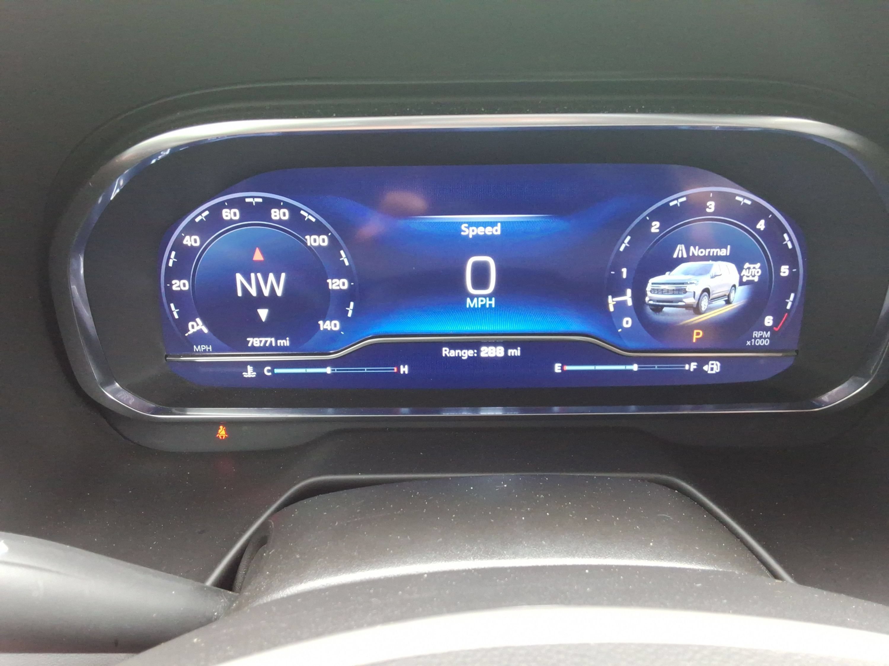 Used 2024 Chevrolet Suburban LT AWD/4WD image 14