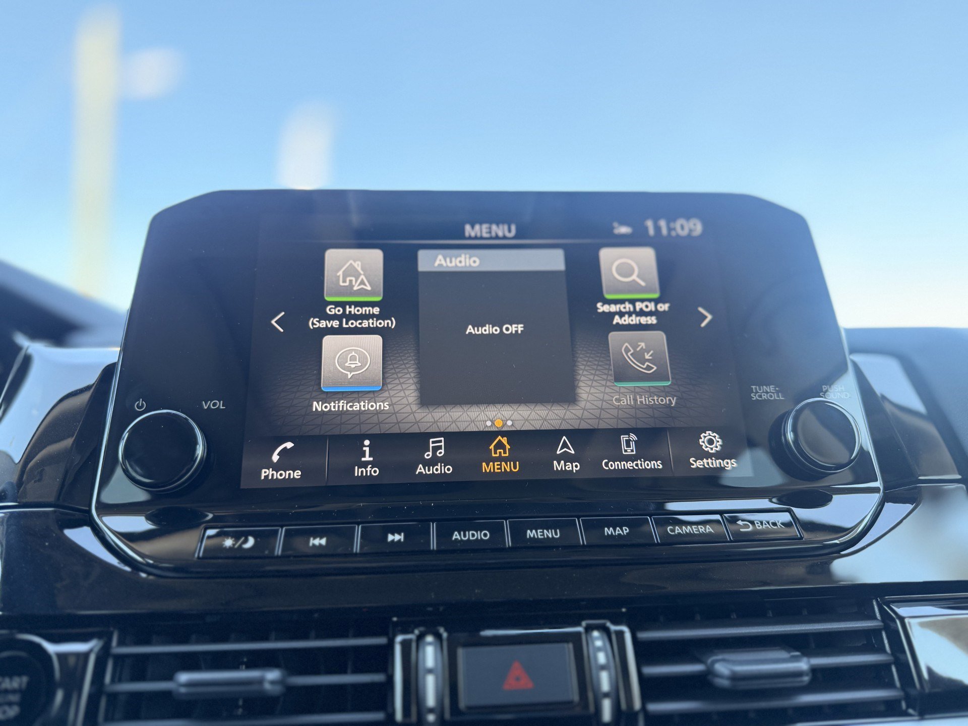 New 2025 Nissan Pathfinder Platinum image 9