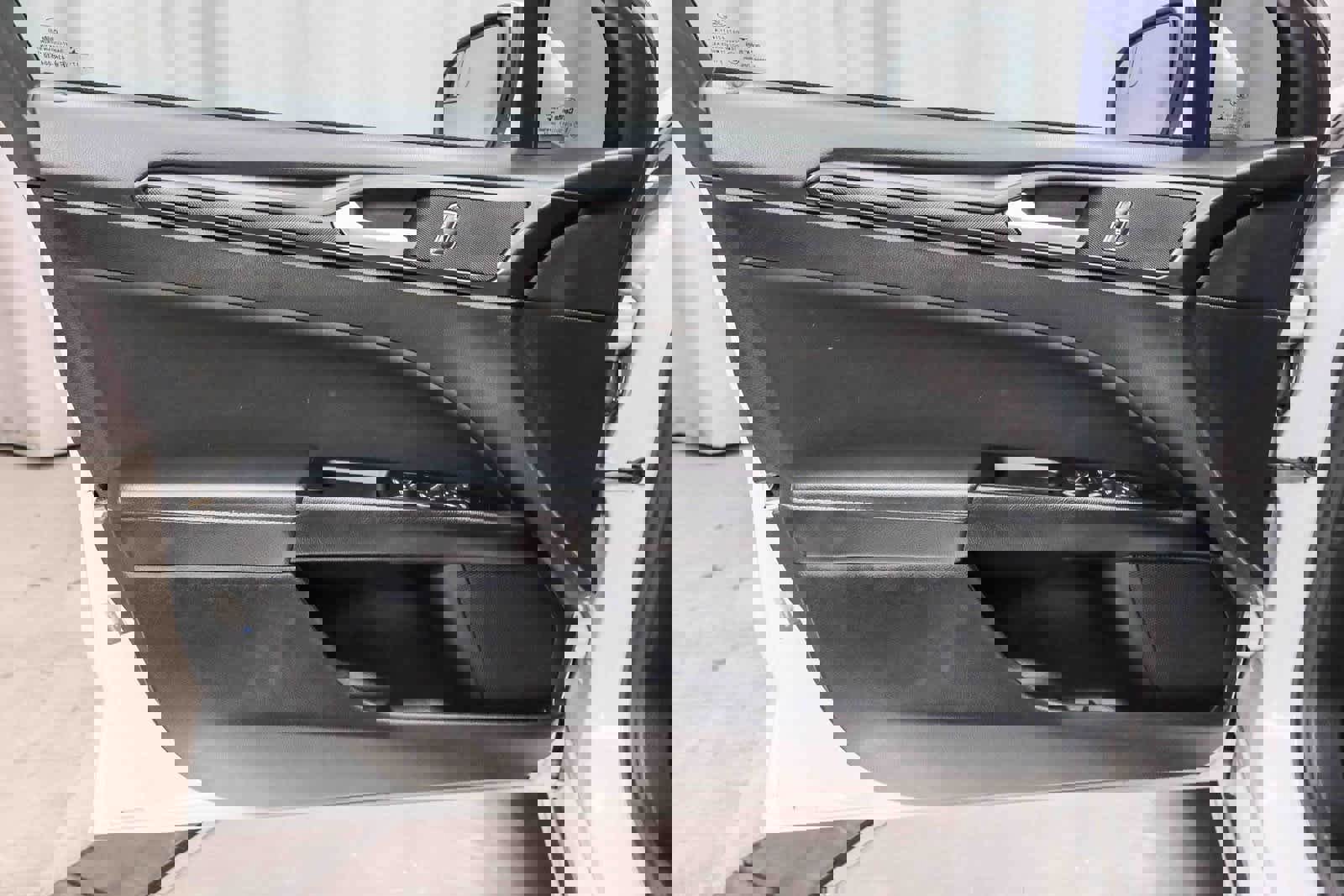 Used 2018 Ford Fusion SE w/ Equipment Group 201A image 23