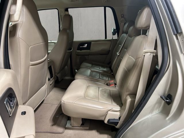 Used 2006 Ford Expedition XLT AWD/4WD image 22