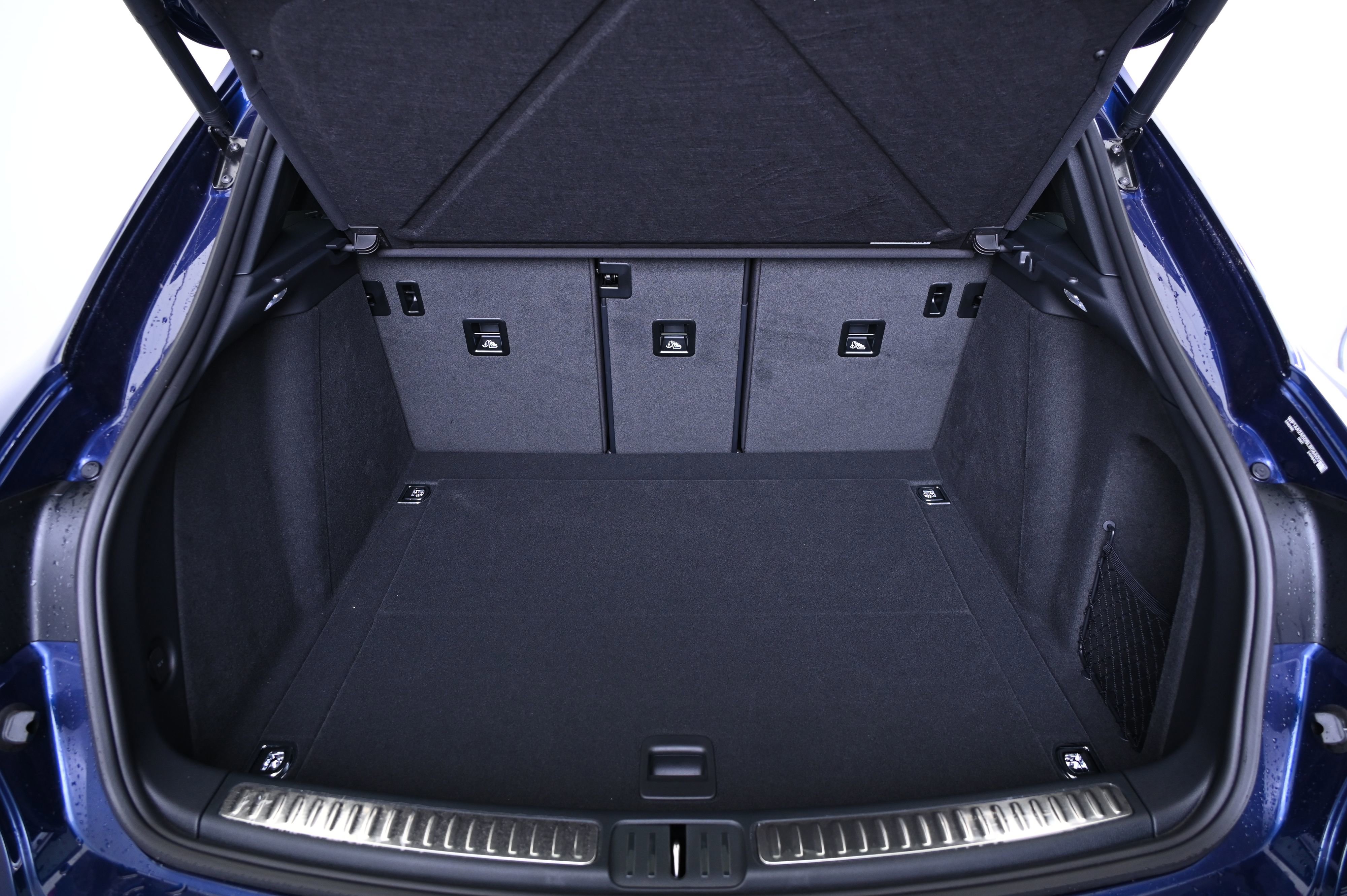 Certified 2025 Porsche Macan image 19