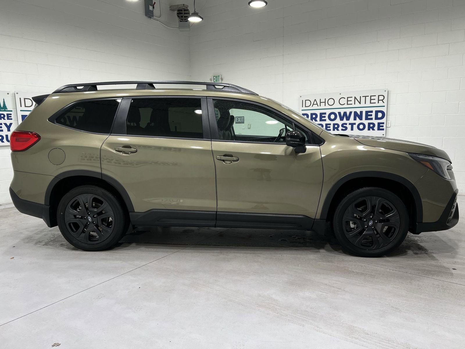 Used 2023 Subaru Ascent Onyx Edition Limited image 9