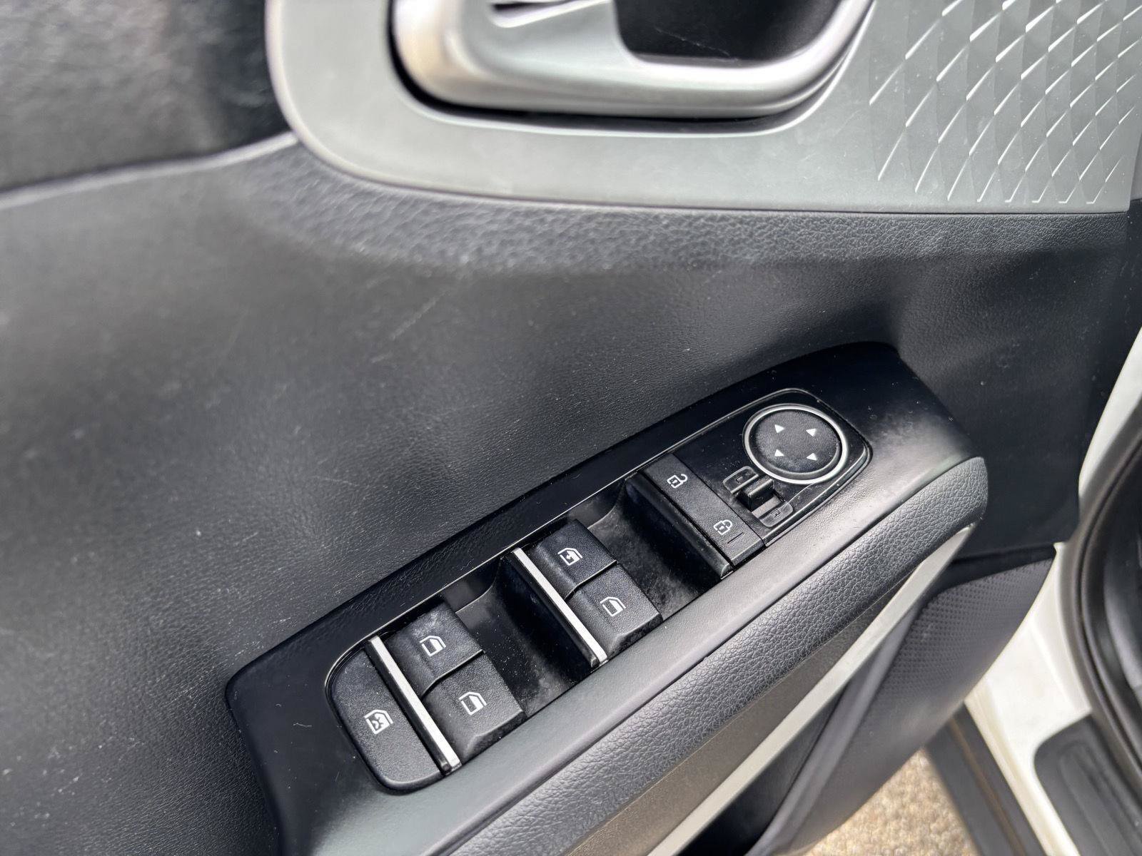 Used 2020 Kia Soul LX FWD image 15
