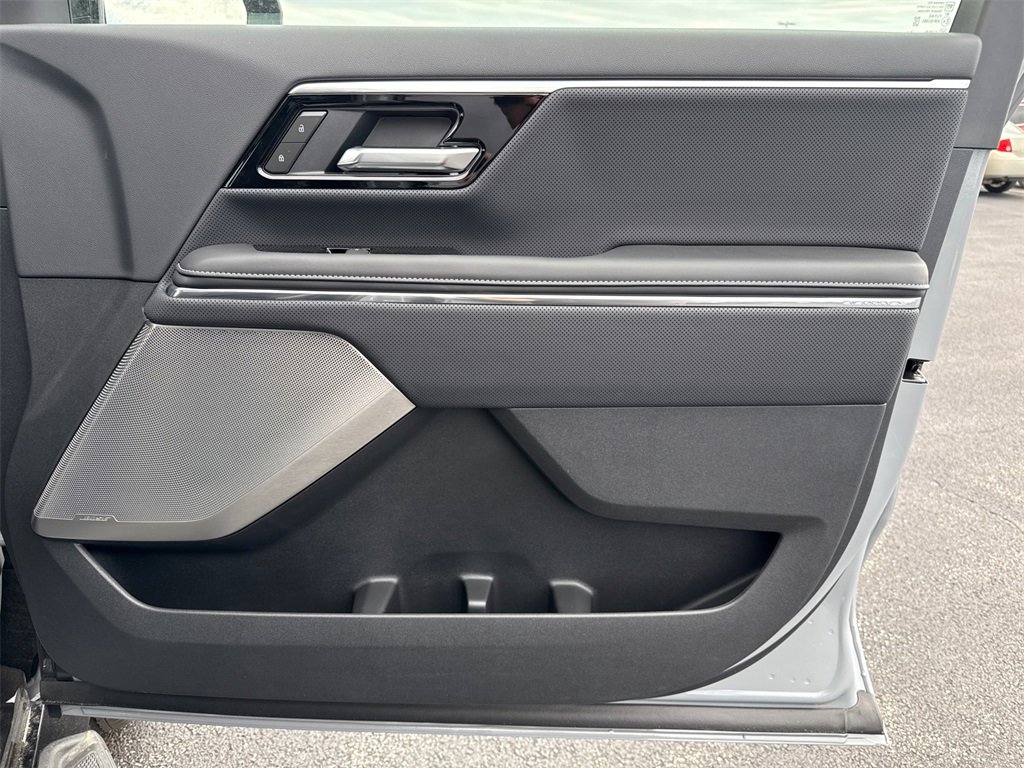 New 2025 GMC Sierra EV Denali image 39