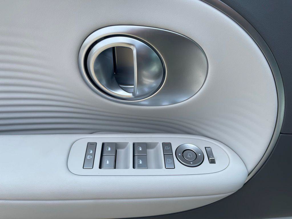 New 2026 Hyundai Ioniq 9 SEL AWD/4WD image 16
