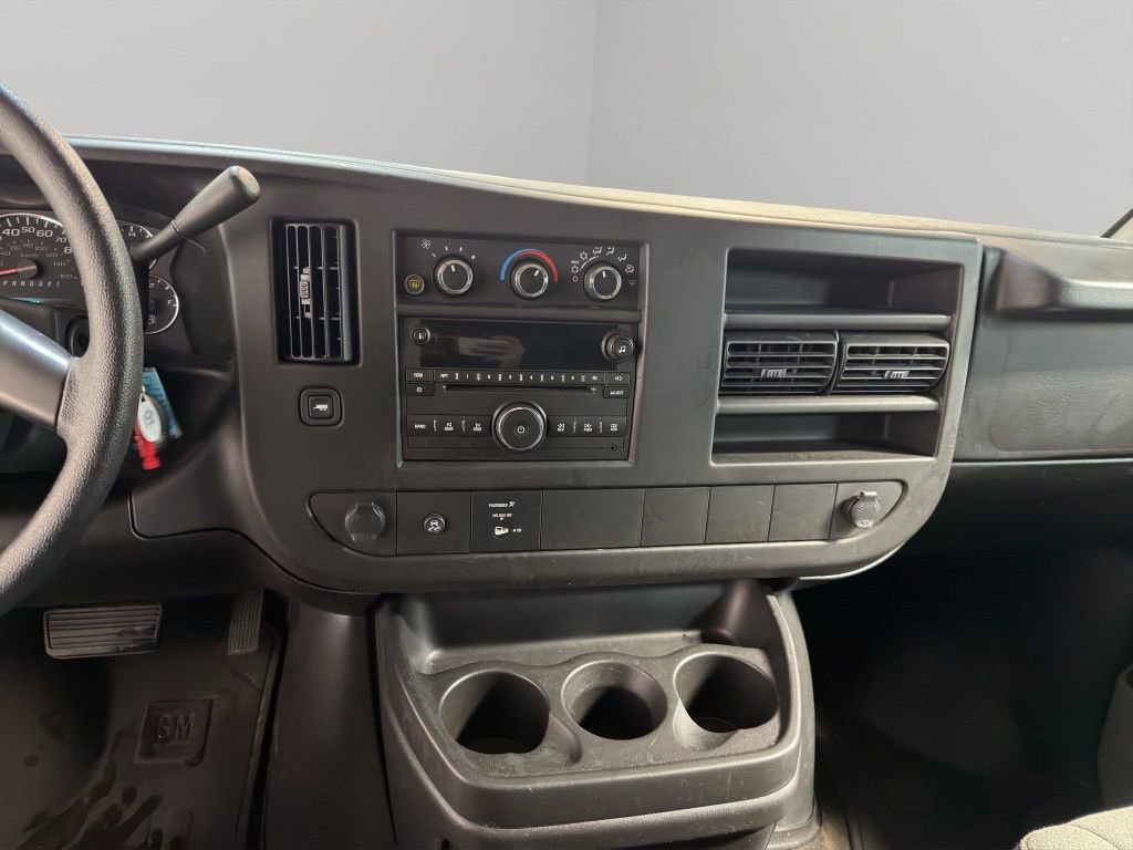 Used 2008 Chevrolet Express 3500 Extended Passenger w/ LT Preferred Equipment Group image 13