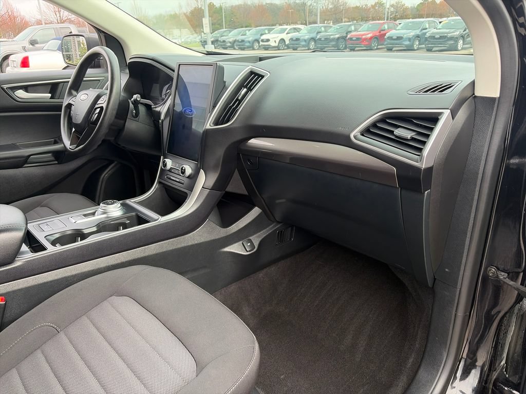 Used 2024 Ford Edge SE AWD/4WD image 10