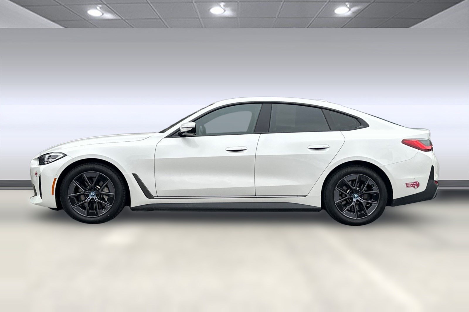 Certified 2023 BMW i4 eDrive40 w/ Premium Package RWD image 2
