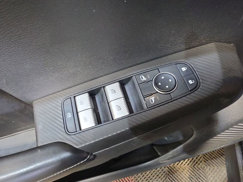 Used 2022 Mitsubishi Outlander SE AWD/4WD image 15
