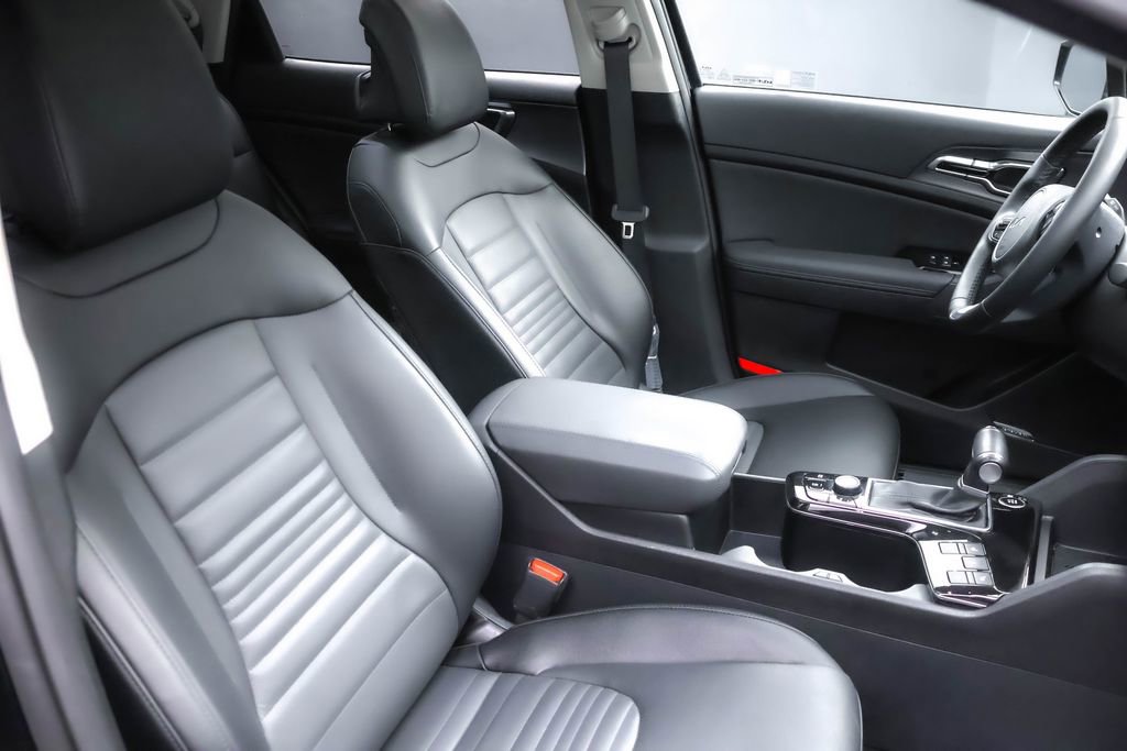 Used 2023 Kia Sportage SX image 39
