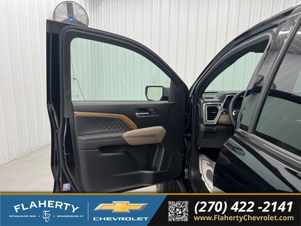 Used 2026 GMC Canyon Denali AWD/4WD image 8