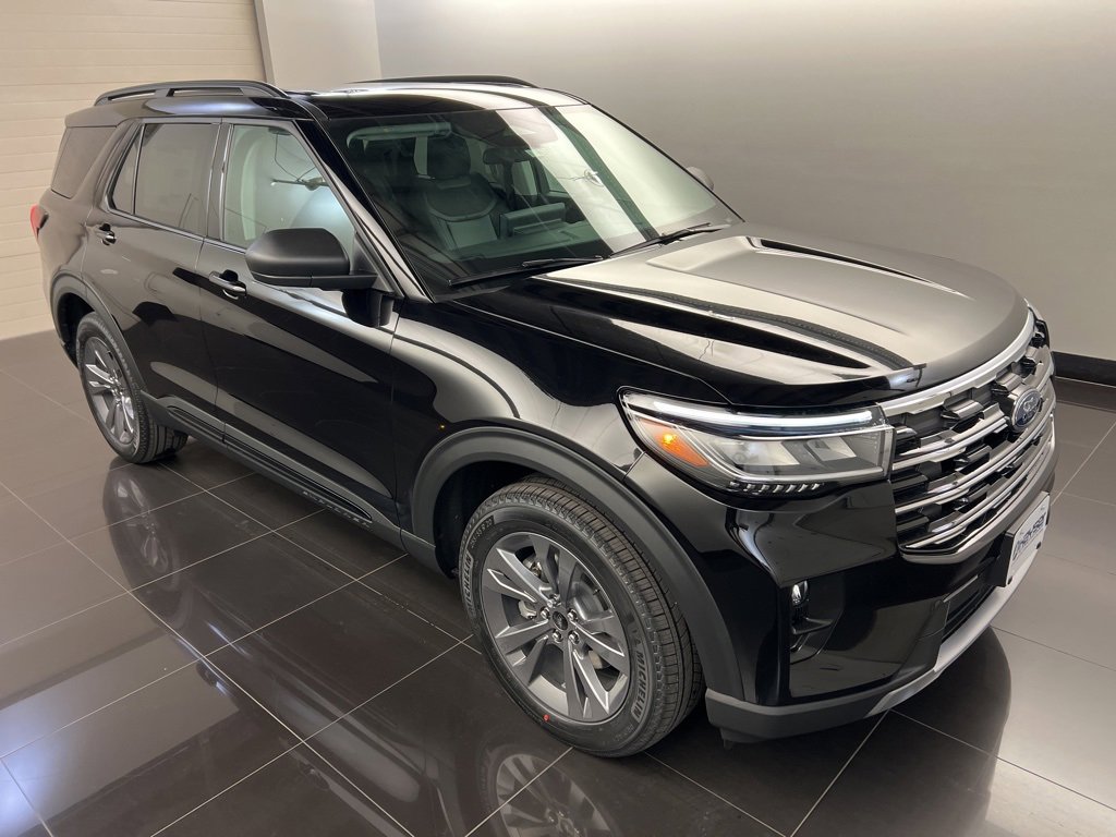 New 2026 Ford Explorer Active w/ Active Comfort Package image 1