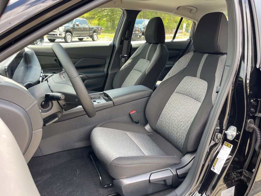 New 2026 Nissan Sentra SV w/ SV Convenience Package FWD image 16
