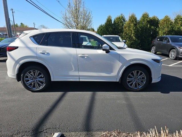 New 2025 MAZDA CX-5 Signature image 2