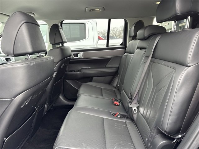 Used 2025 Hyundai Santa Fe SEL image 9