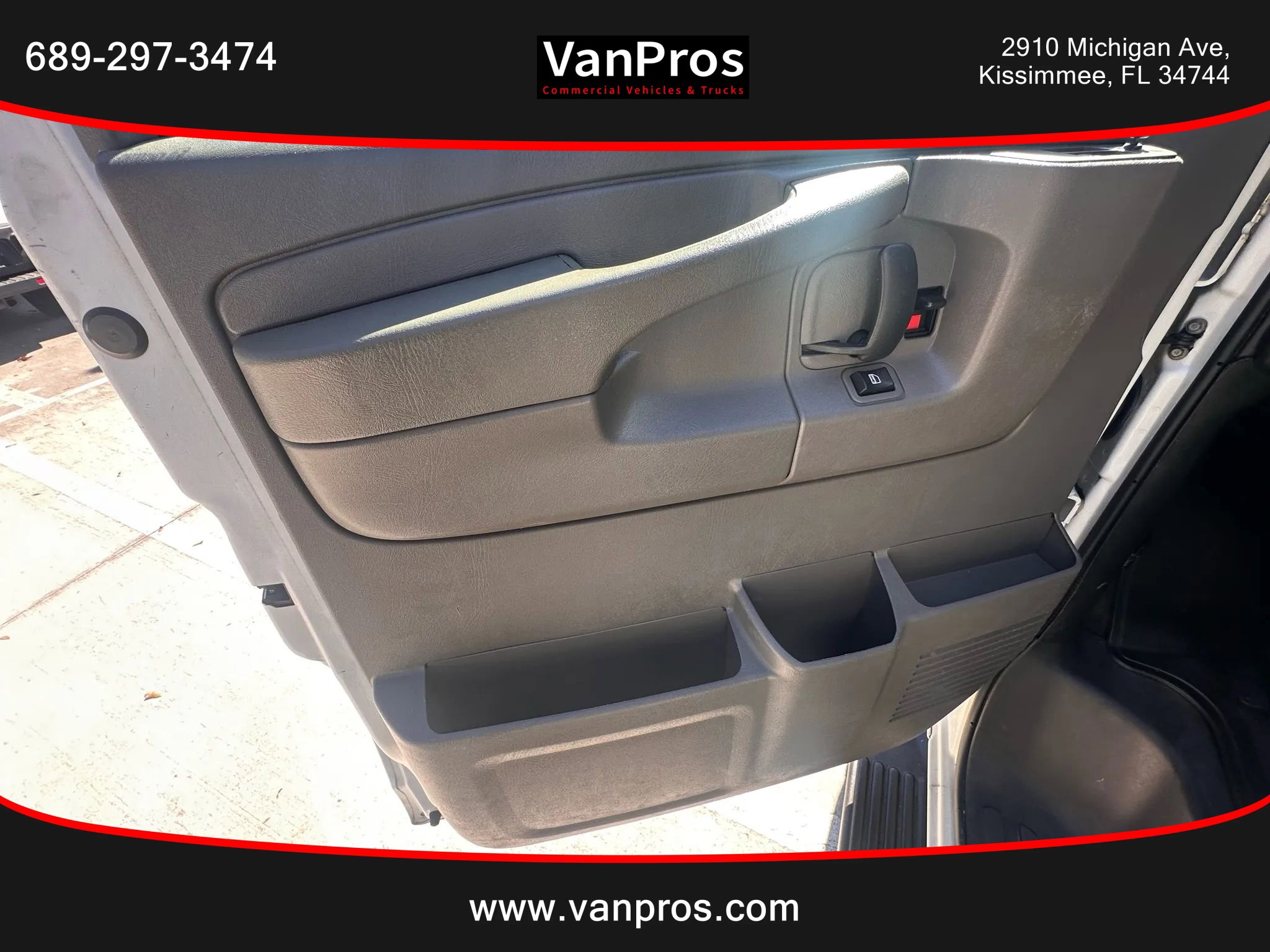 Used 2012 Chevrolet Express 3500 LT w/ LT Preferred Equipment Group image 8